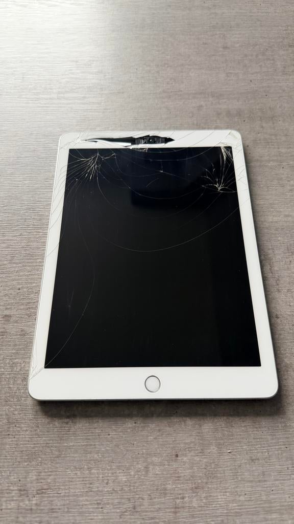 Ipad 6 kapot, Computers en Software, Ophalen of Verzenden, Zo goed als nieuw, 10 inch, Apple iPad