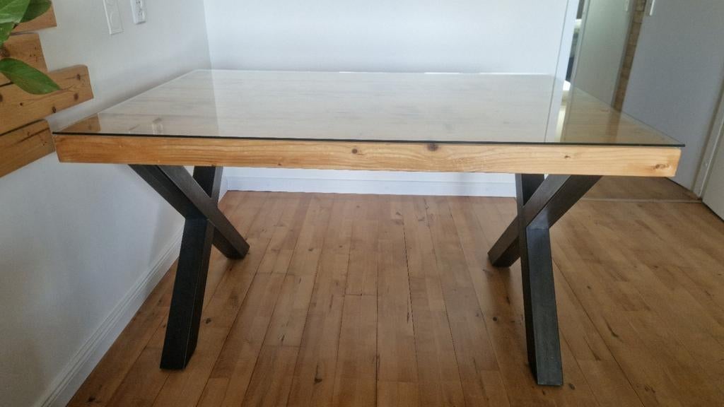 Industrieel houten eettafel met glasplaat en ijzeren X-poten, Ophalen, Glas, 100 tot 150 cm, 50 tot 100 cm