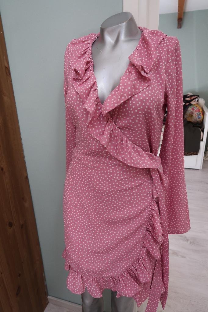 Na-KD prachtig roze wit jurkje maat S, NA-KD, Ophalen of Verzenden, Zo goed als nieuw, Roze