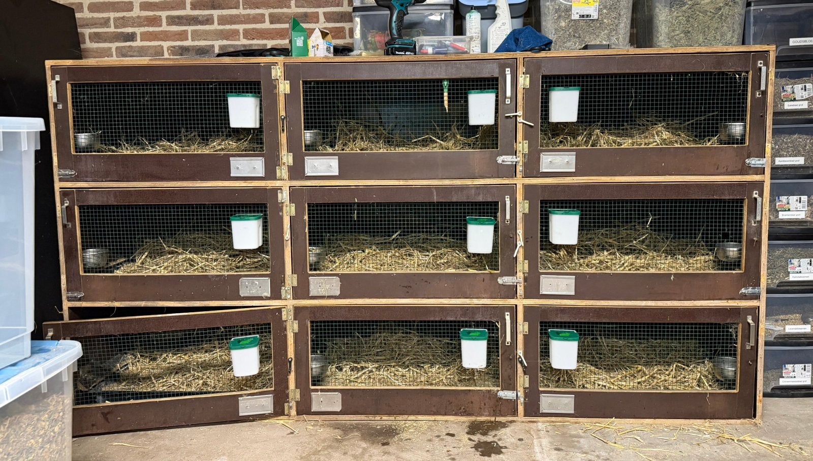 Konijnenflat met 9 hokken en uitneembare bakken, Dieren en Toebehoren, Ophalen, Cavia, 90 cm of meer, Hok