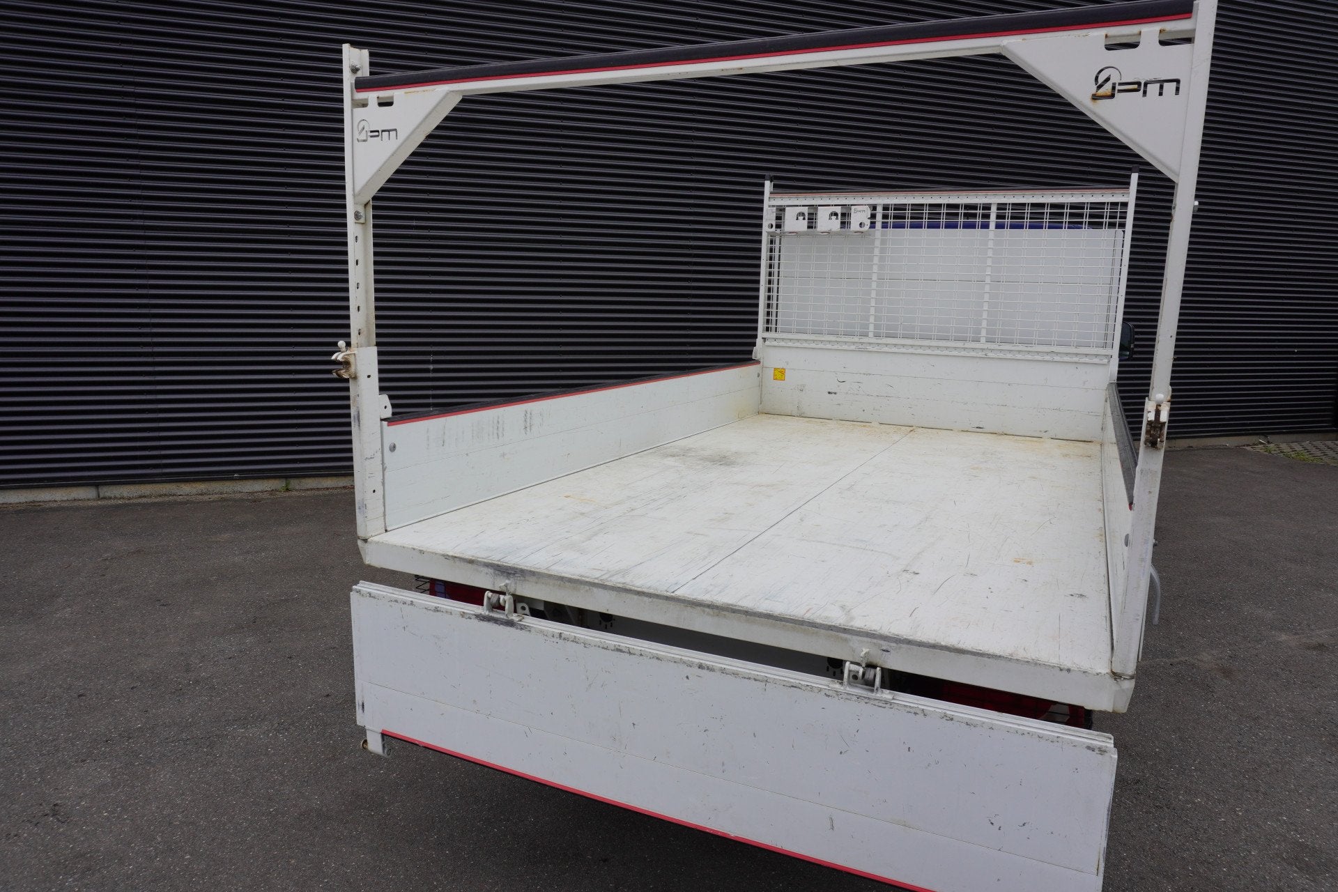 MAN TGE 180pk Automaat dubbellucht Kipper Tipper Trekhaak Ap, Automaat, Gebruikt, Zwart, 4 cilinders
