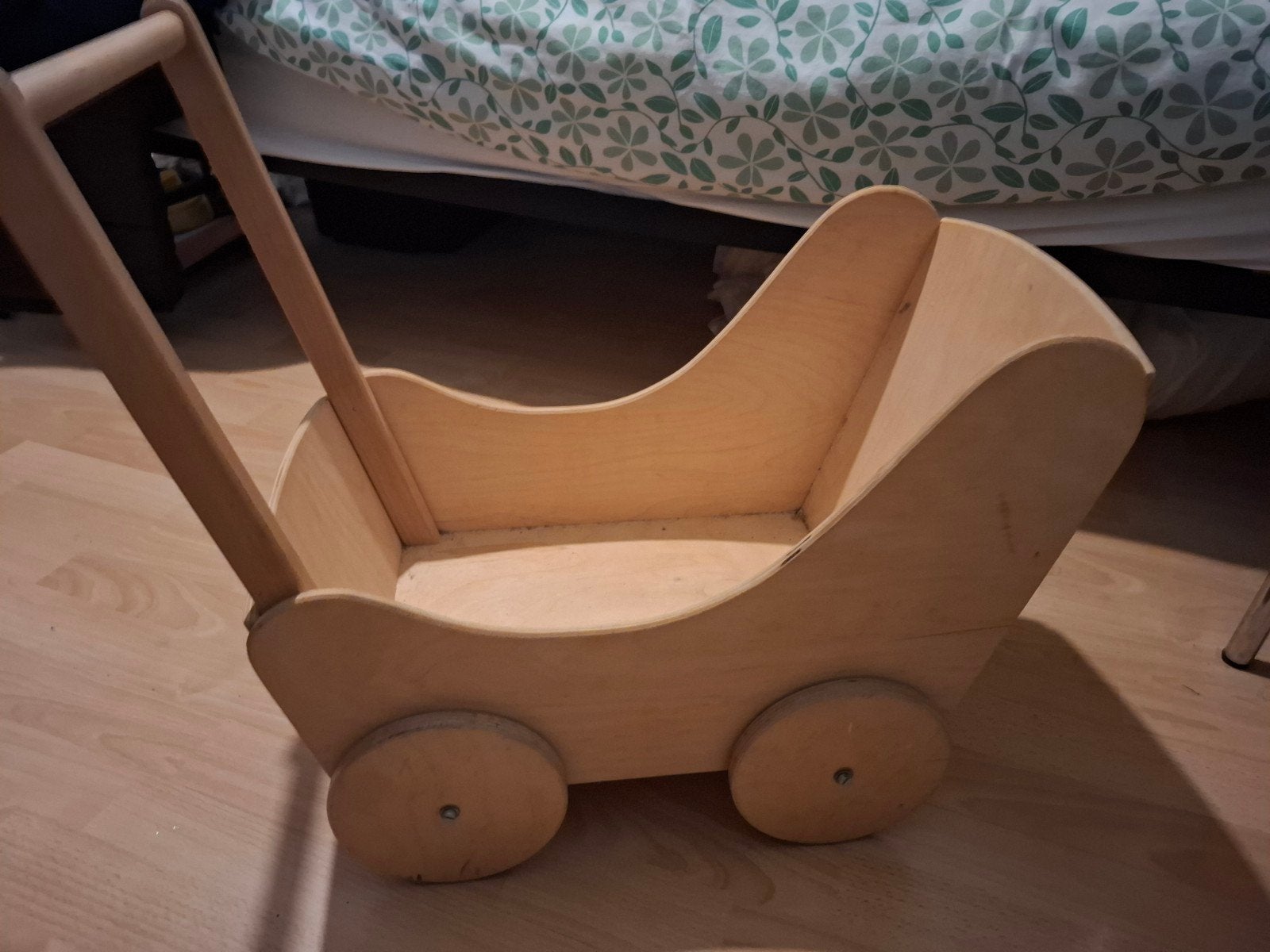 Houten Poppenwagen - Klassiek Speelgoed, Ophalen of Verzenden, Gebruikt, Overige typen