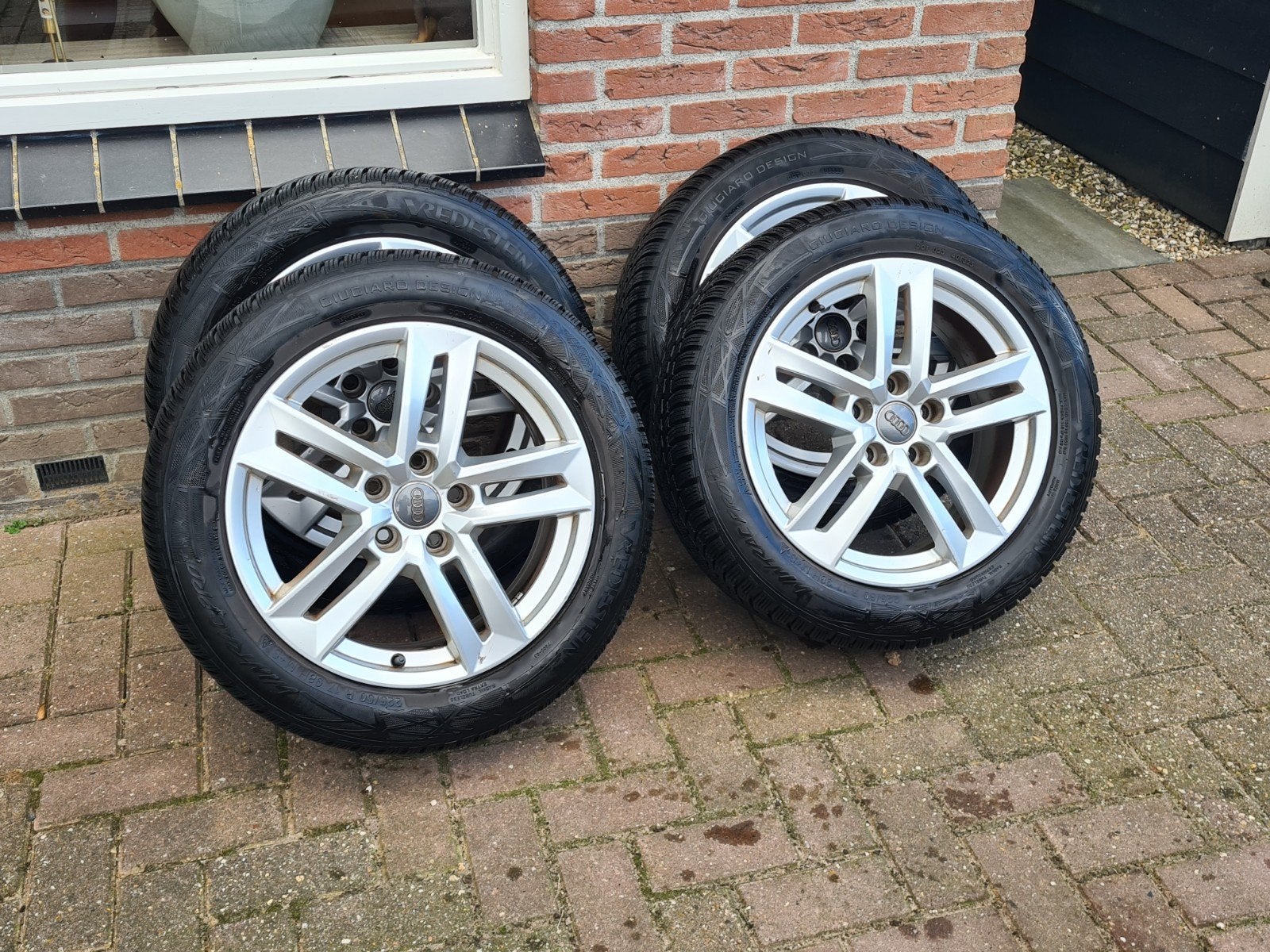 Audi Velgen 17 inch 5x112 met Vredestein Winterbanden 225/50, Ophalen, Gebruikt, Banden en Velgen, 17 inch