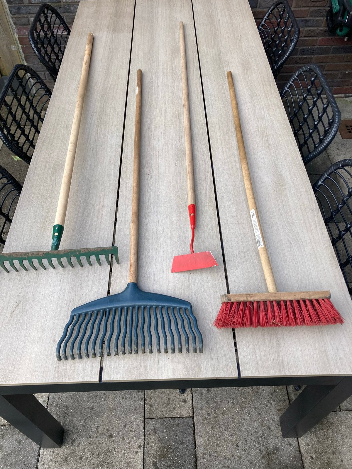 Tuin gereedschap set: harken, schoffel en bezem, Ophalen, Gebruikt, Hark