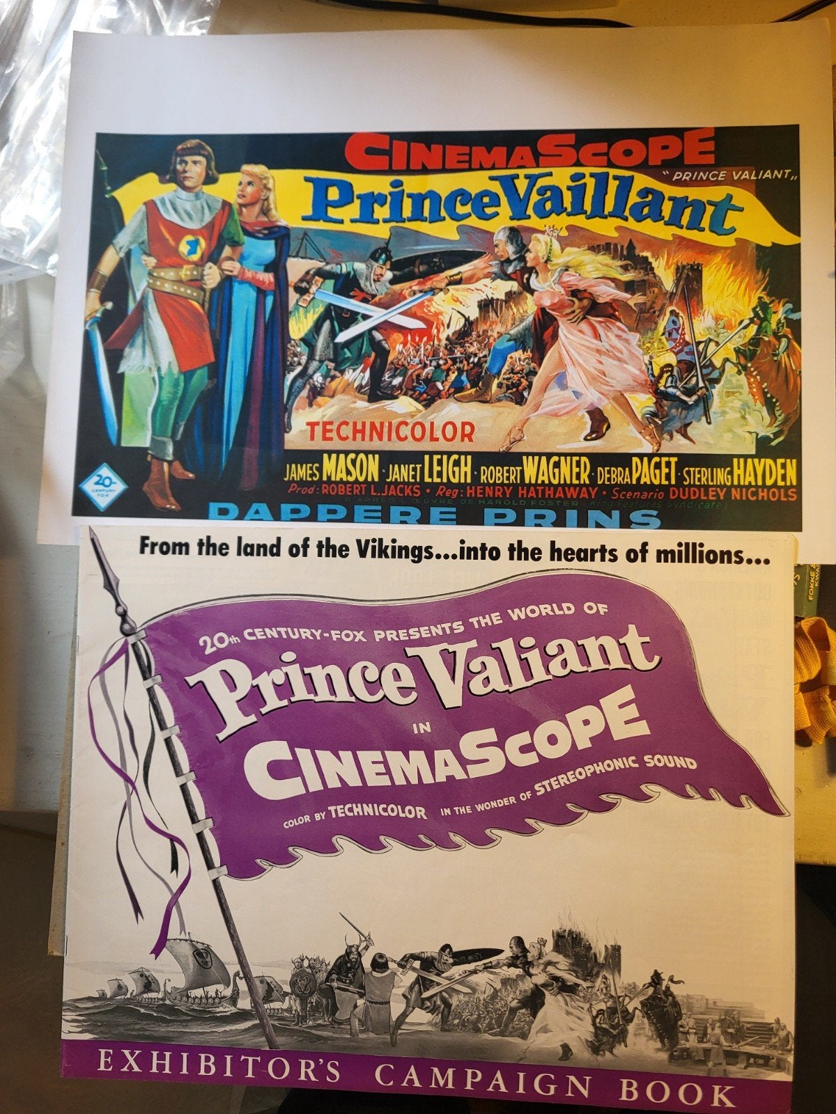 prins prince valiant film exhibitior's campaign book + extra, Verzamelen, Ophalen of Verzenden, Overige figuren, Zo goed als nieuw