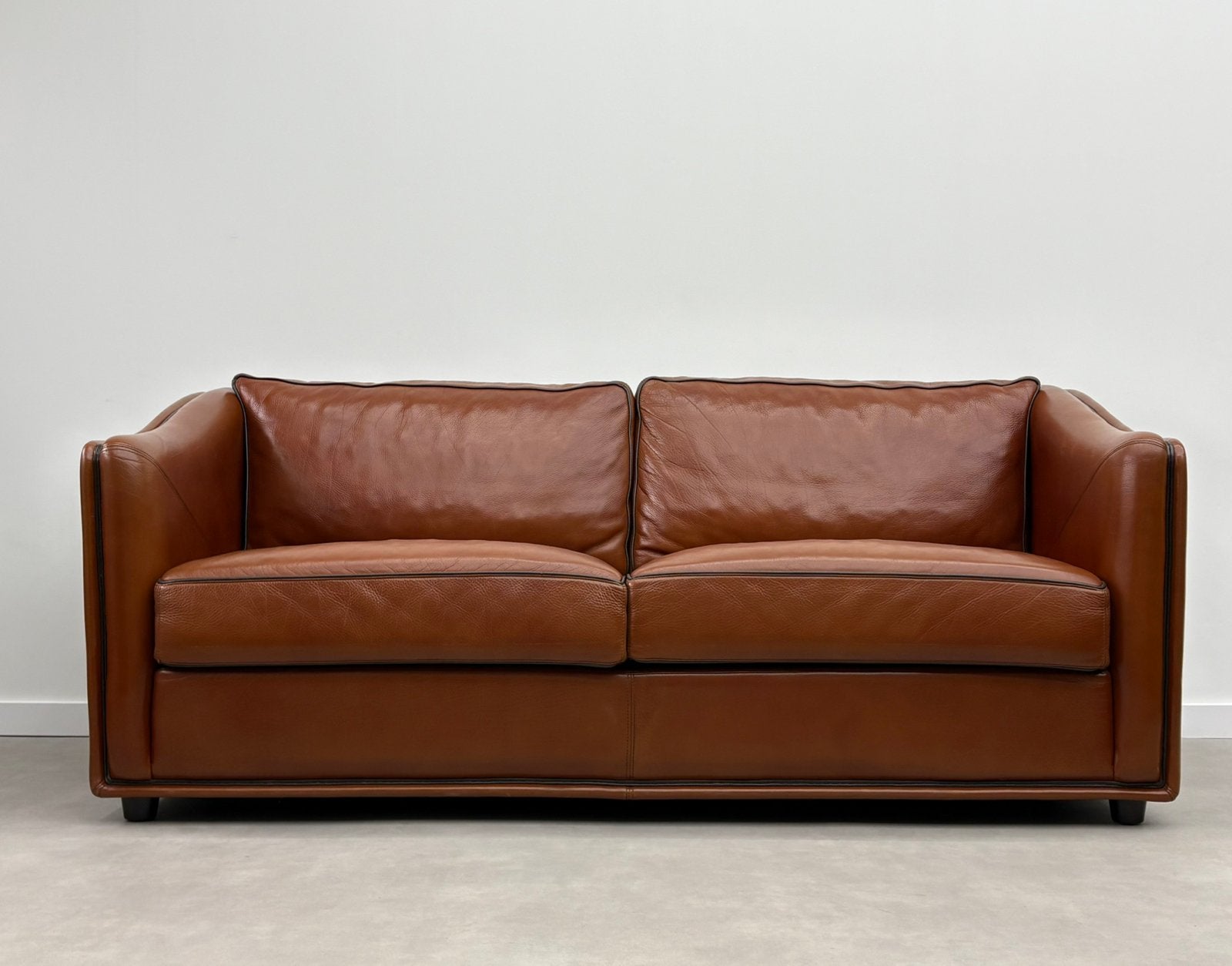 Design Mol & Geurts Lederen Bank 182 cm, Huis en Inrichting, Ophalen, 150 tot 200 cm, Tweepersoons, 75 tot 100 cm