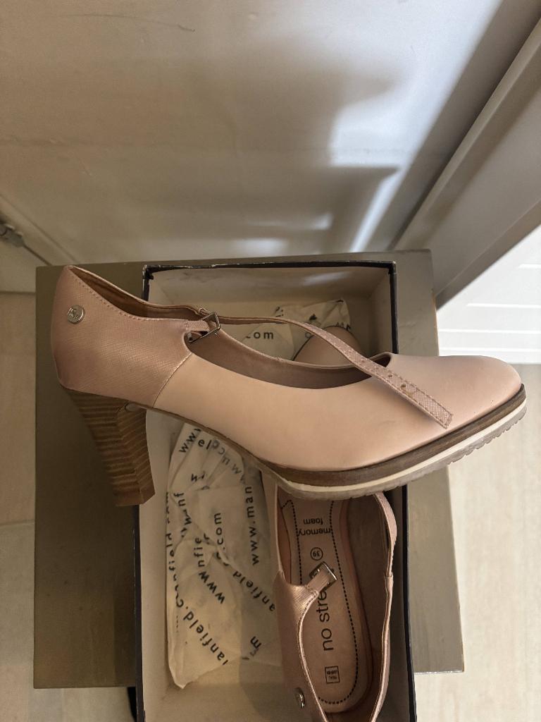 Dames pump maat 39 (licht roze), Ophalen, Pumps, No stress, Zo goed als nieuw