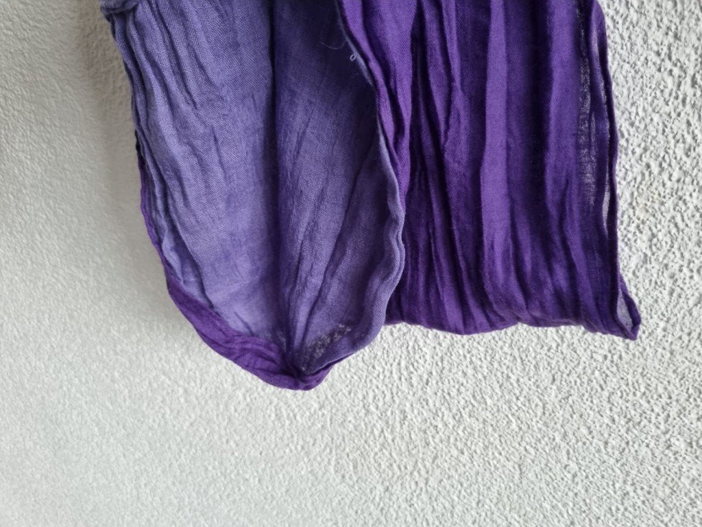 licht en donker paarse dames sjaal, Ophalen of Verzenden, Gedragen, Maat 46/48 (XL) of groter, Sjaal
