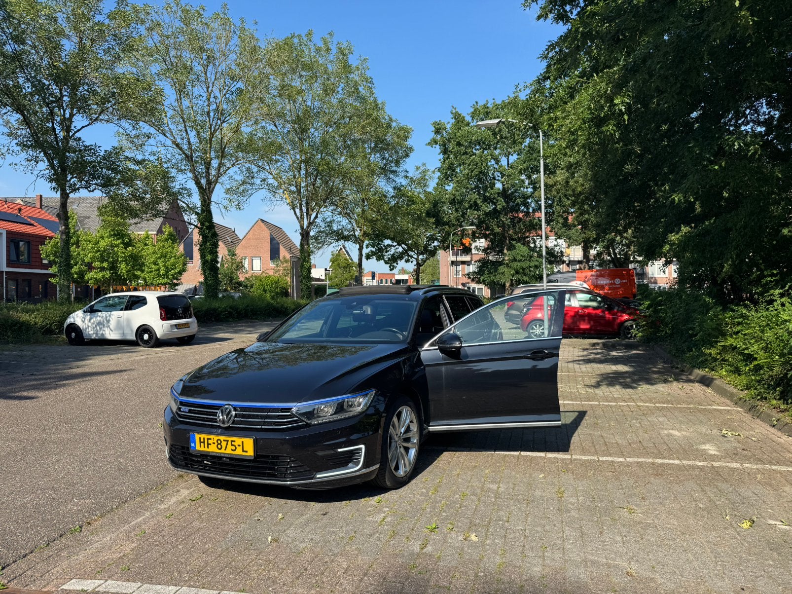 Volkswagen Passat 1.4 TSI GTE, Pano, Dynaudio en meer opties, Parkeercamera, Zwart, 156 pk, Zwart