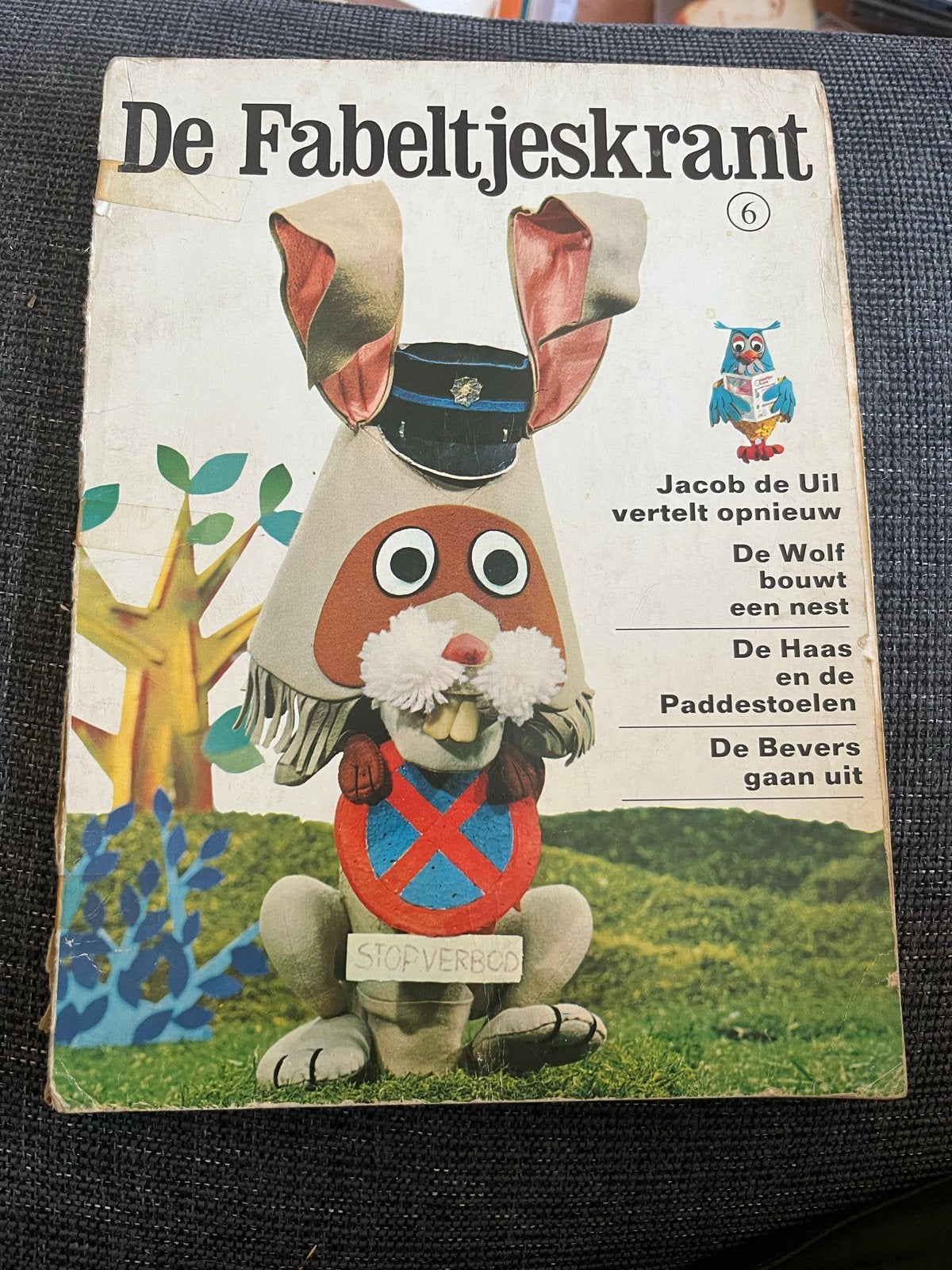 De Fabeltjeskrant (6) - Vintage Kinderboek, Boeken, Ophalen of Verzenden, Gelezen, Sprookjes