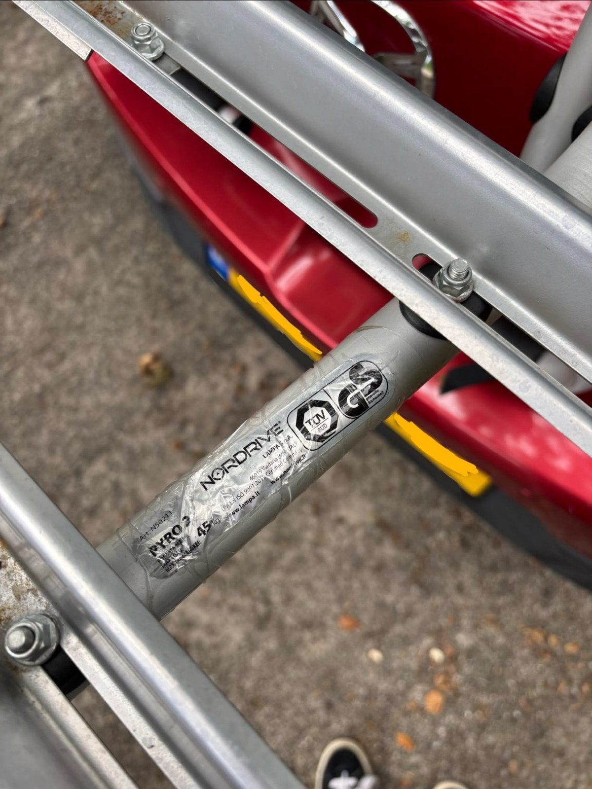 Nordrive Pyro 2 fietsendrager voor 2 fietsen, Gebruikt, 2 fietsen, Elektrische fiets, Achterklepdrager
