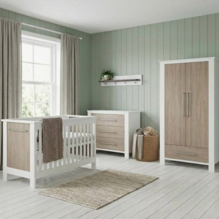 Baby kamer "Born Lucky Babykamer 3 Delig Noël Eiken Wit", Ophalen, Zo goed als nieuw, Jongetje of Meisje
