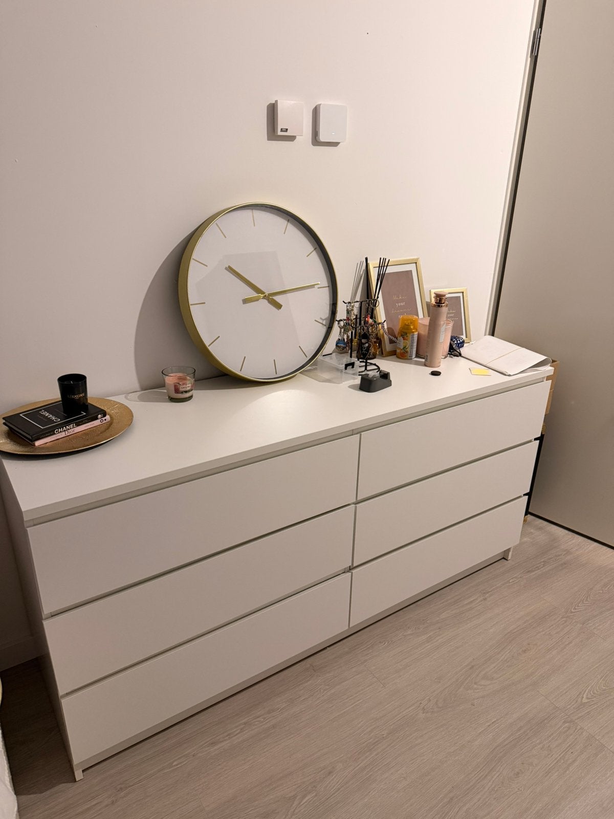 JYSK TANGE Ladekast 3+3 lades – Wit – Zo goed als nieuw, 5 laden of meer, Zo goed als nieuw, Minder dan 100 cm, 25 tot 50 cm