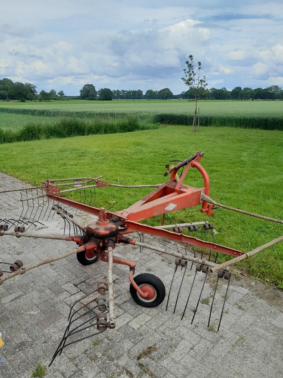 Kuhn hark, Ophalen, Weidebouw