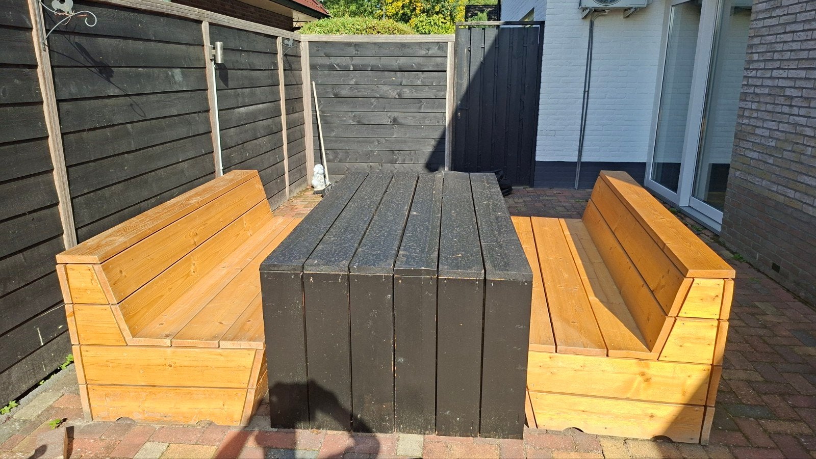 Steigerhouten tuinset met banken en tafel, Ophalen, Gebruikt, 6 zitplaatsen, Steigerhout