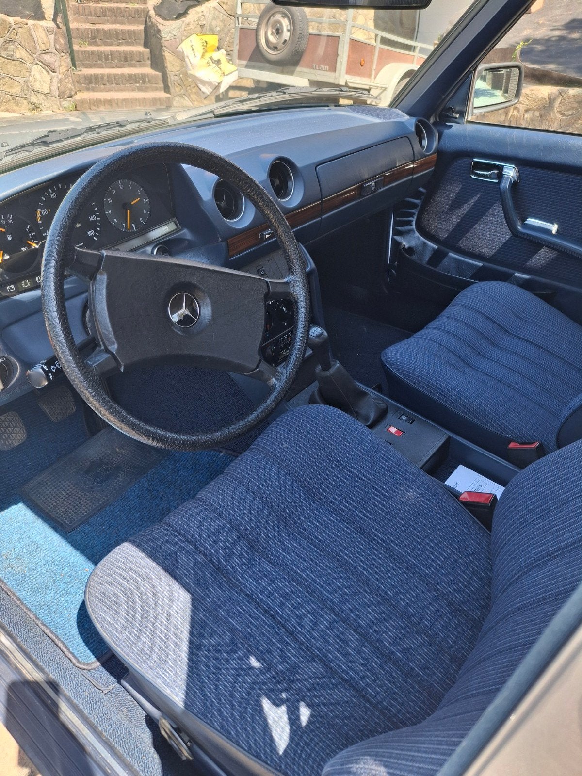 Mercedes-Benz W123 240D – 87.000 km ! – Absolute Topstaat, foto 2