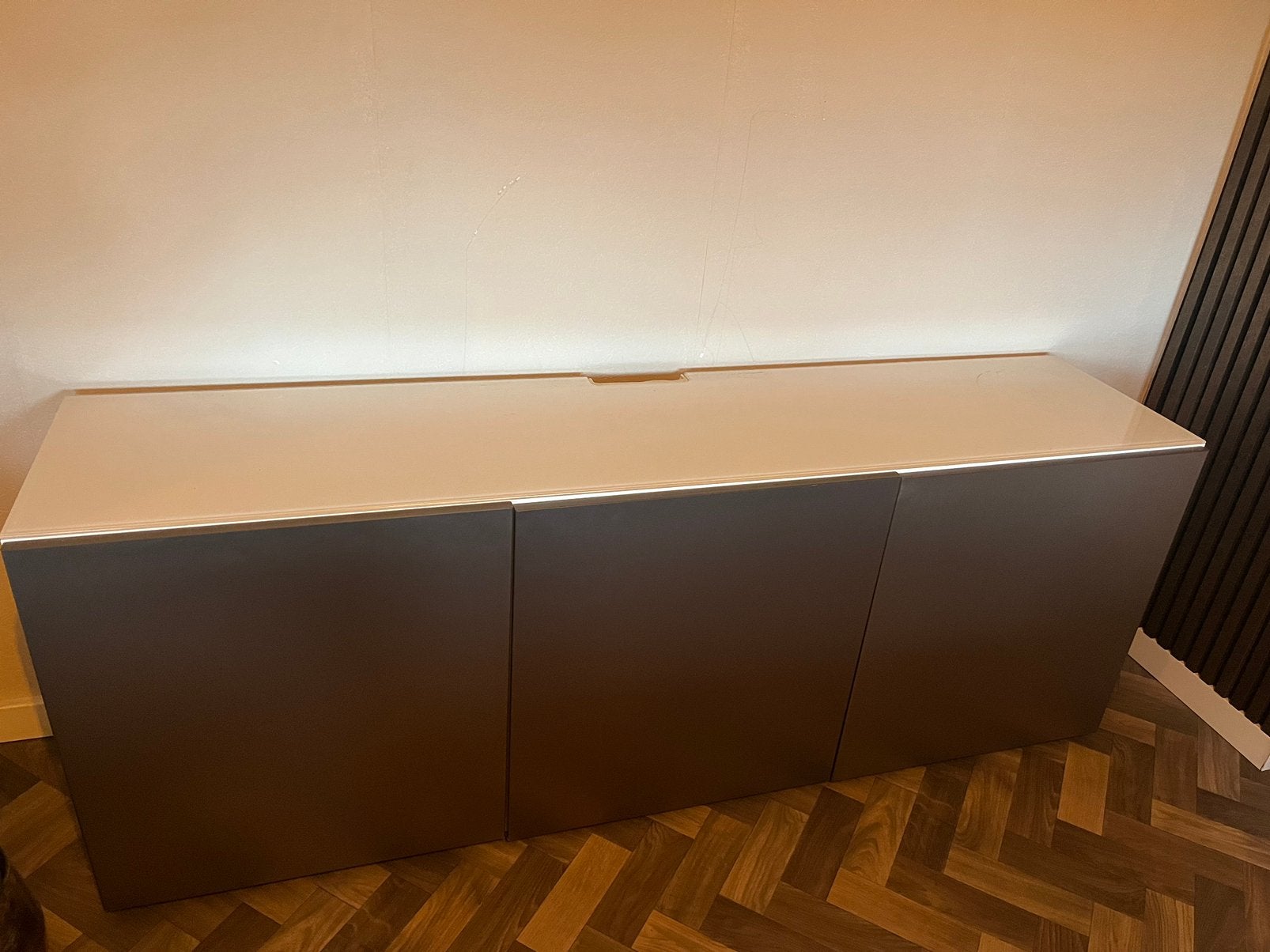 Ikea meubel kast Besta inclusief glasplaat, Huis en Inrichting, Ophalen, 50 tot 100 cm, Zo goed als nieuw, 150 tot 200 cm