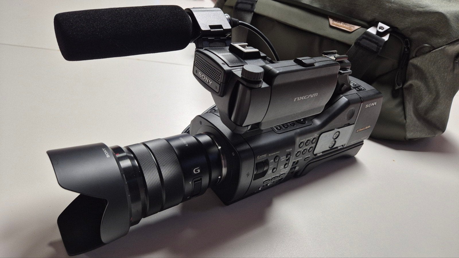 Sony NEX-EA50 professionele videocamera met accessoires, Ophalen, Zo goed als nieuw, 8 tot 20x, Sony