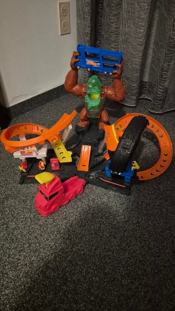 Hot Wheels Gorilla Racebaan met Looping en Vrachtwagen, Ophalen, Hot Wheels, Racebaan, Gebruikt