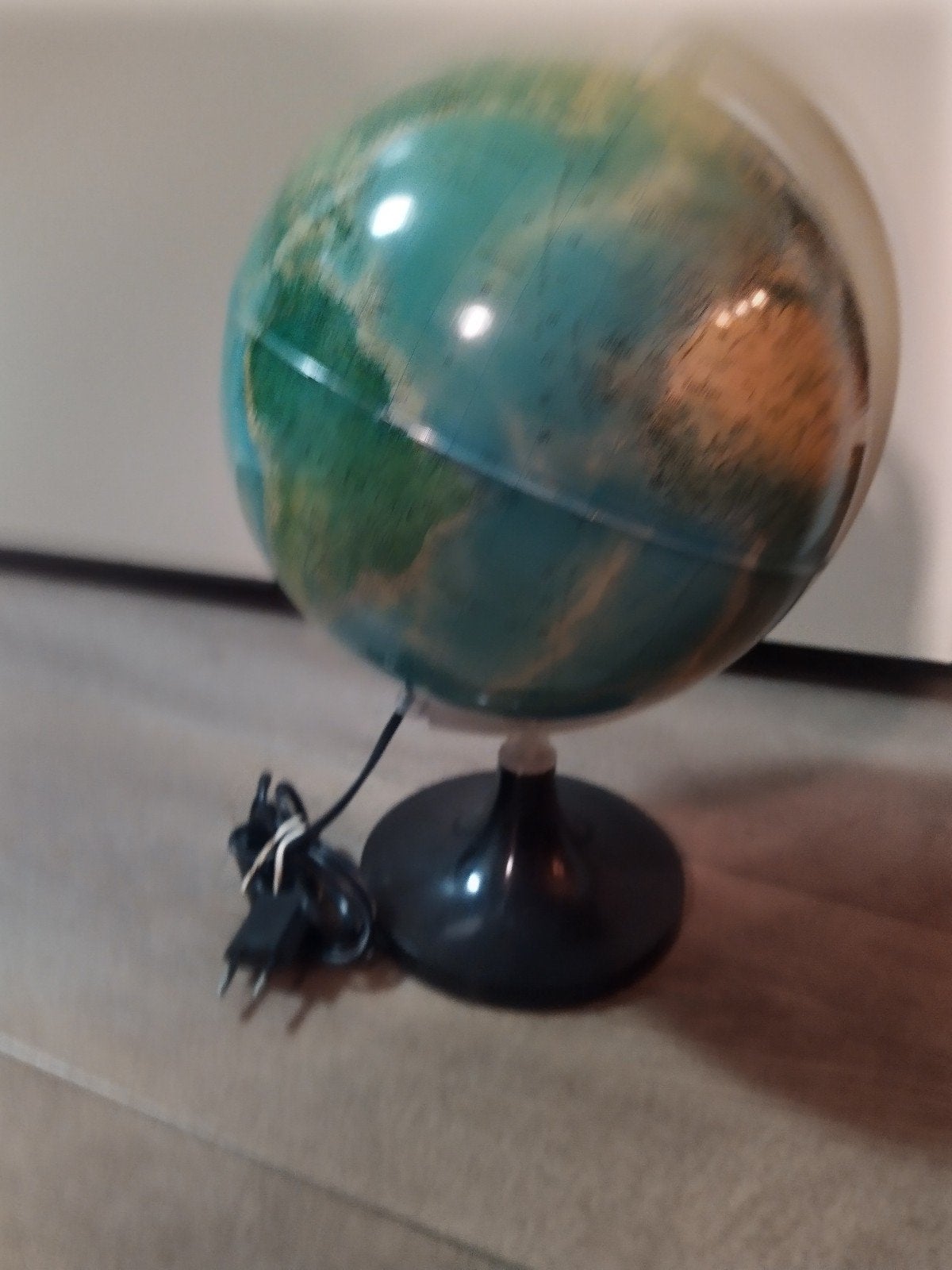 verlichte globe, Ophalen of Verzenden, Zo goed als nieuw