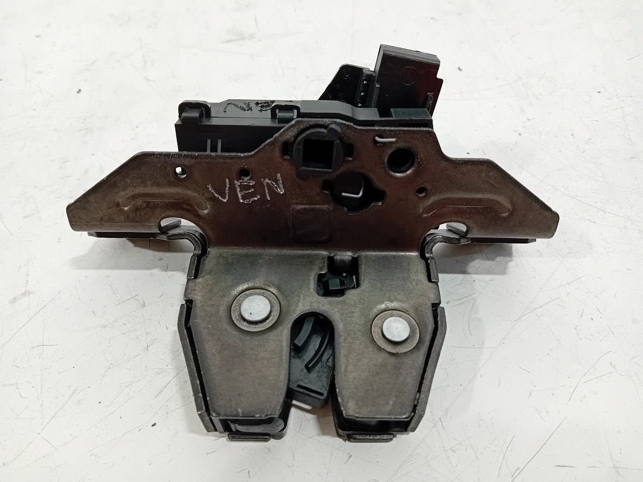 Slot mechaniek kofferdeksel achterklep elektrisch Opel Astra, Auto-onderdelen, Onderdelen@venauto.nl, Van der Ven Autorecycling B.V.