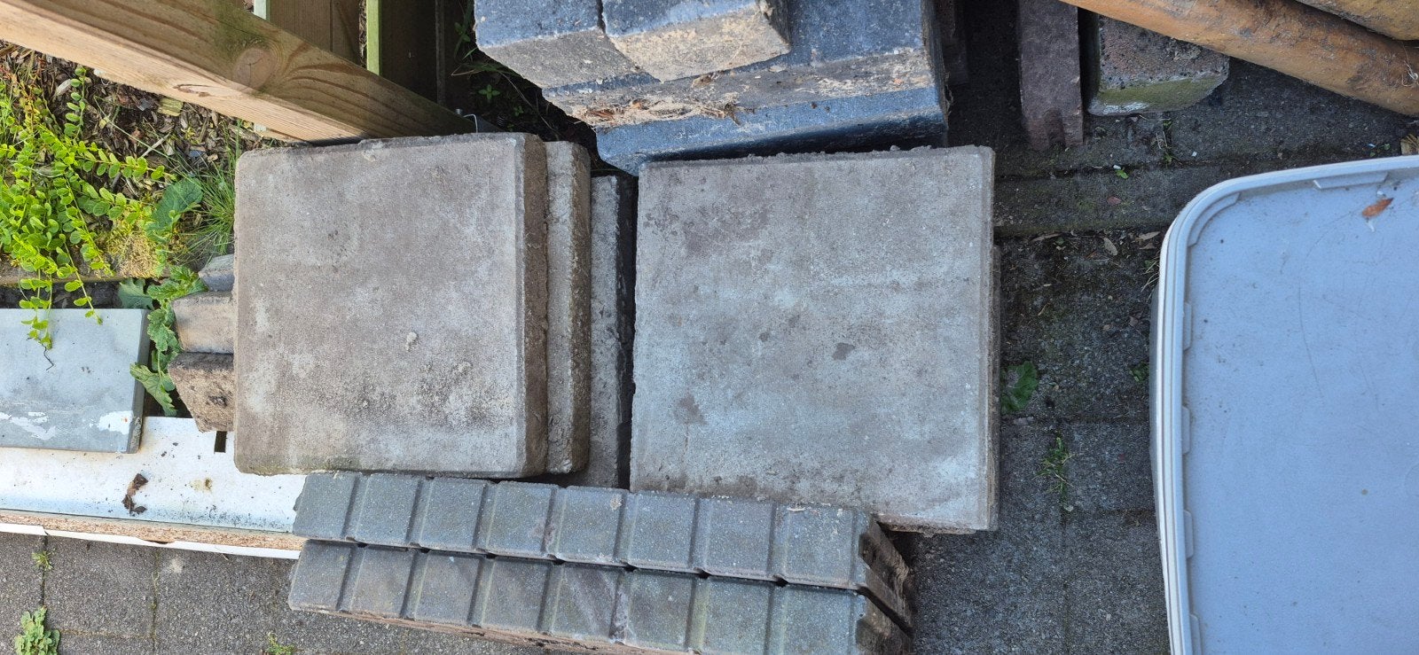 Gratis afhalen stoeptegel 30x30 14 stuks, Tuin en Terras, Ophalen, Gebruikt, Beton, Terrastegels