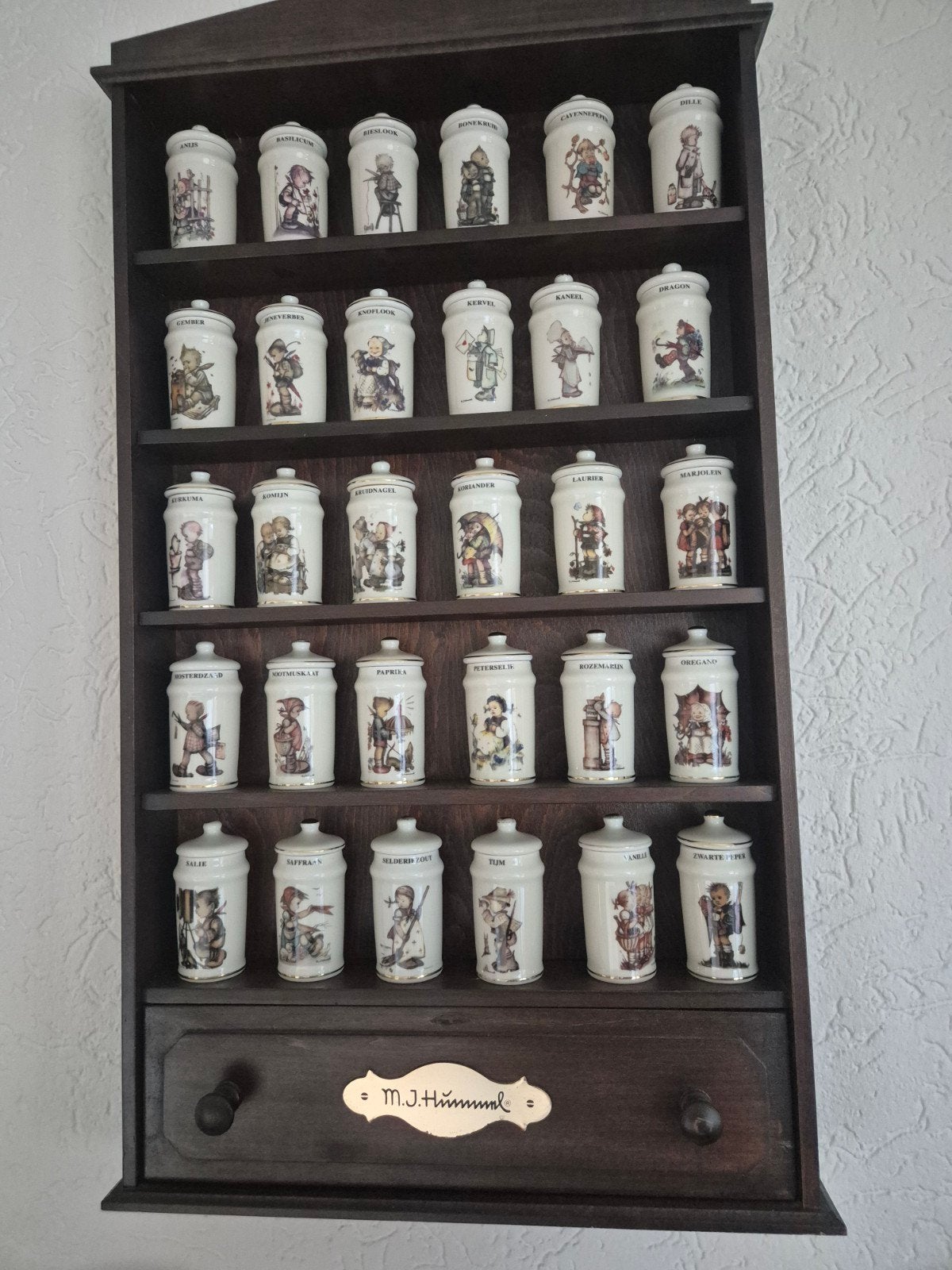 Hummel kruidenpotjes collectie compleet en gevuld, Ophalen