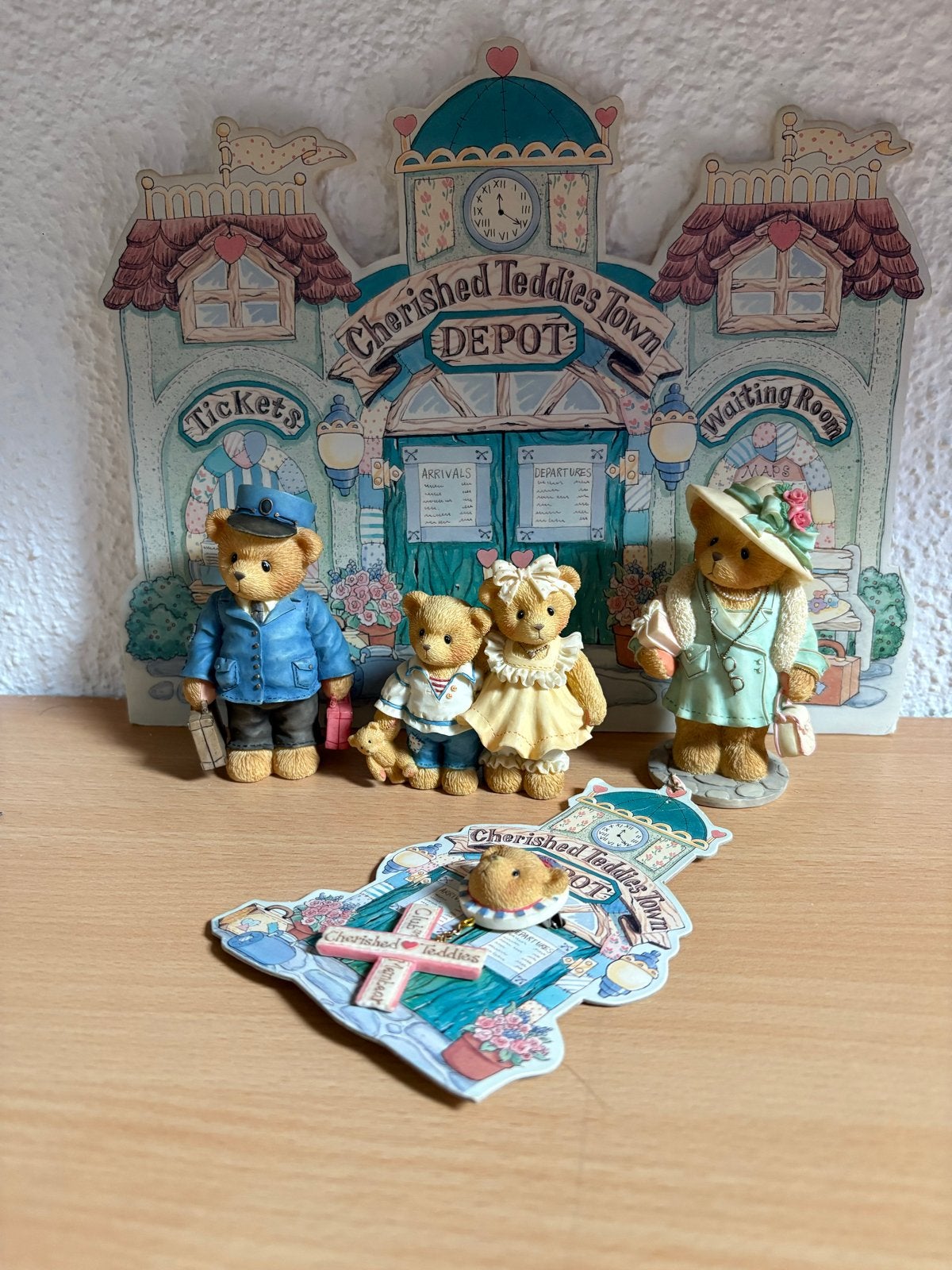 Cherished Teddies Town Depot Beeldjes Set, Ophalen of Verzenden, Gebruikt, Beeldje, Cherished Teddies