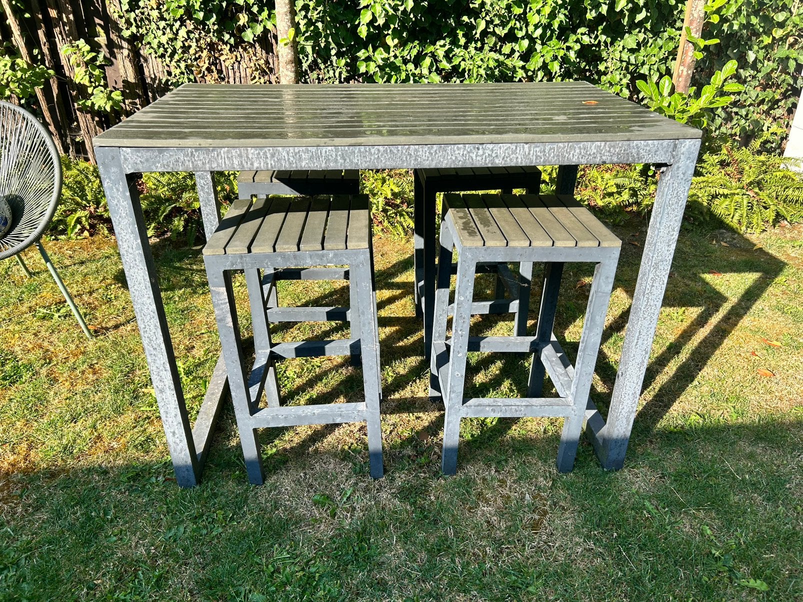 Hippe bartafel, Tuin en Terras, Ophalen, Zo goed als nieuw, Rechthoekig, Metaal