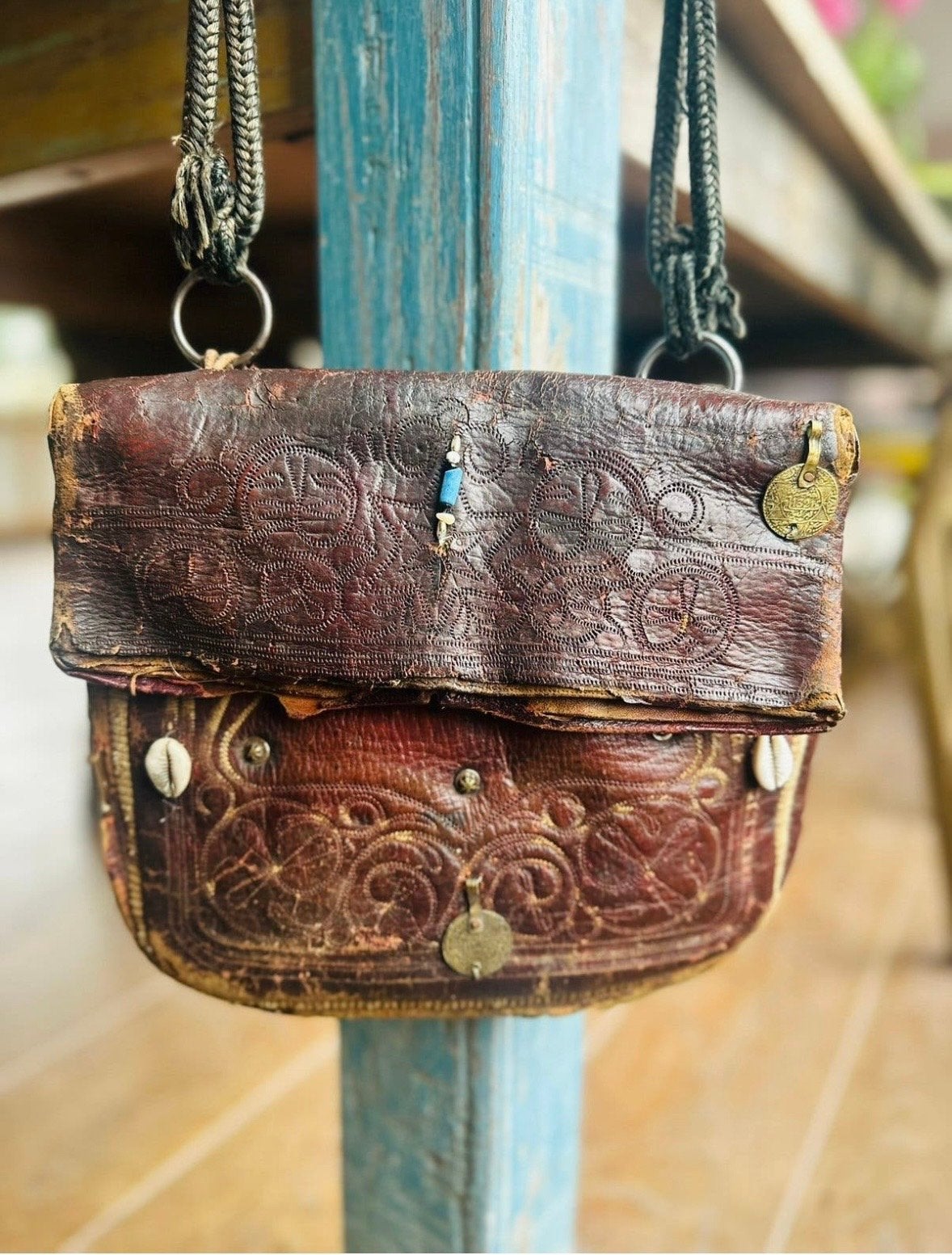 Unieke Marokkaanse vintage lederen tas met decoraties, Ophalen, Gebruikt, Bruin, Schoudertasje