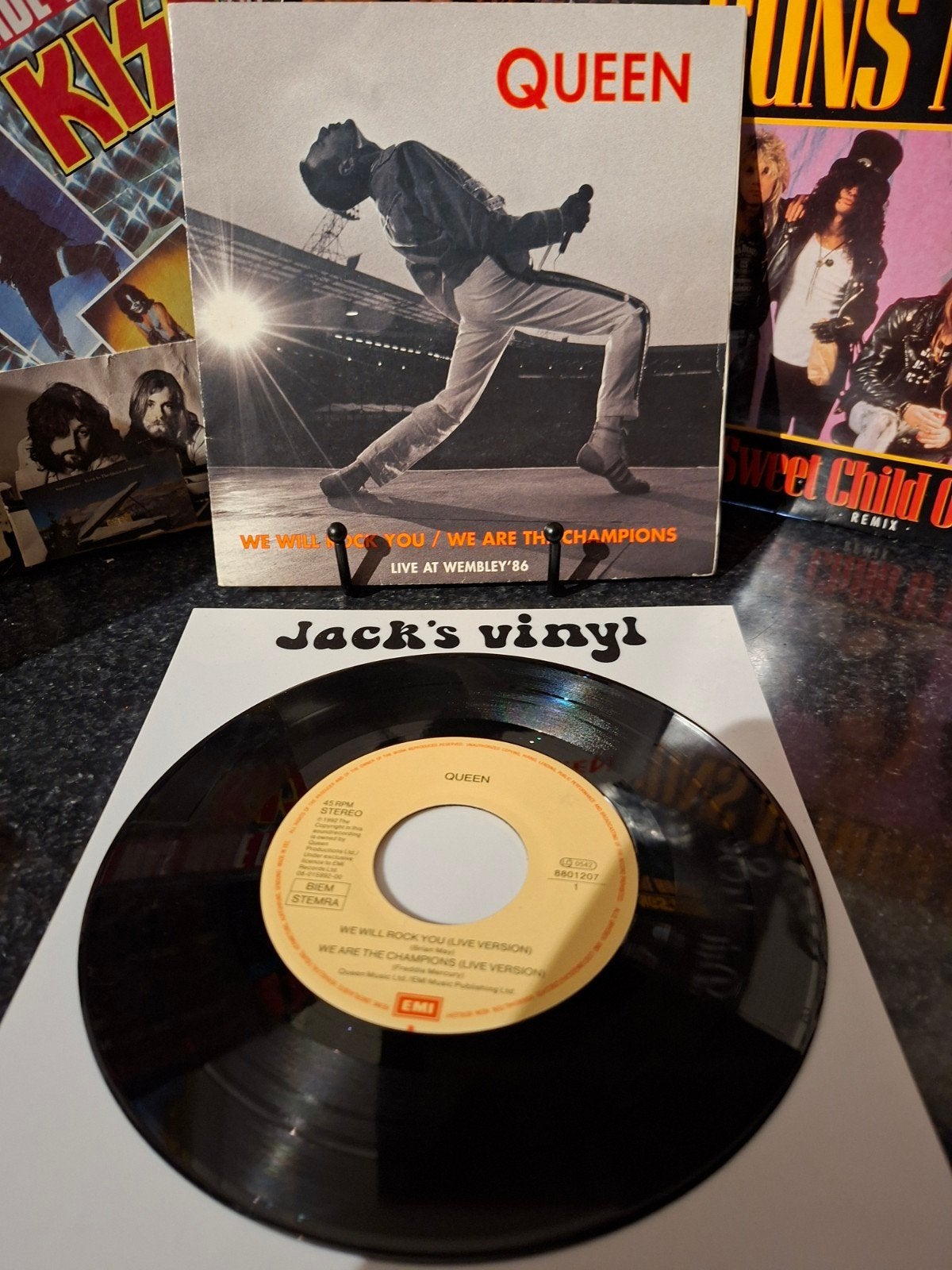 Queen - We Will Rock You         Live '86 1992, 7 inch, Ophalen of Verzenden, Poprock, Fotohoes