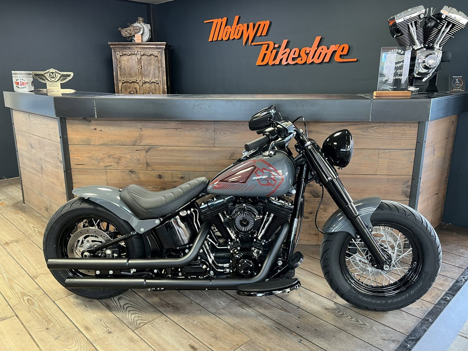 Harley Davidson FLS Softail Slim Custom Special Paint Custom, Motoren, 1690 cc, Bedrijf, Meer dan 35 kW, Overig