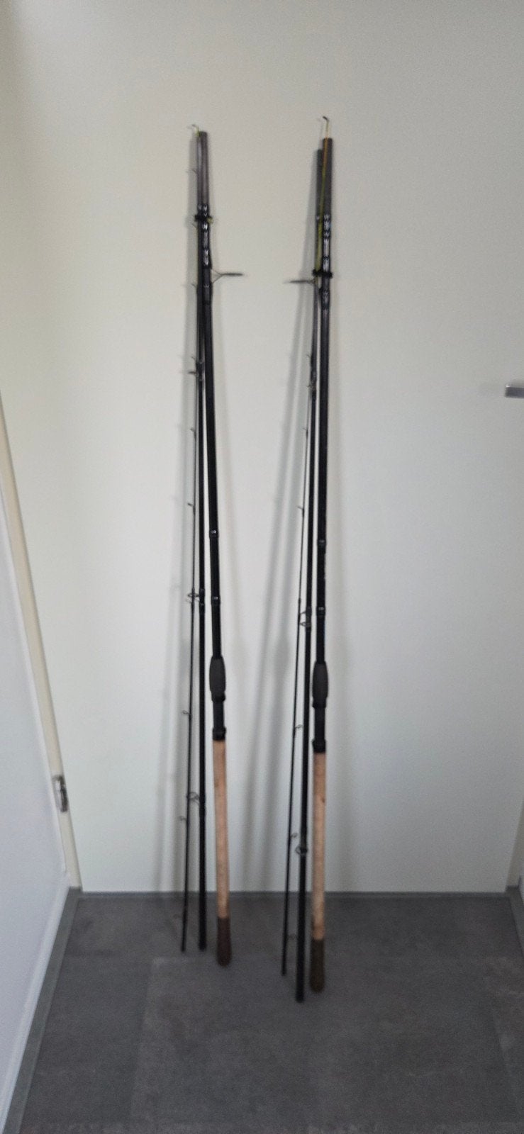 2 feeder hengels. Cresta Blackthorne 3,9 meter, Ophalen, Zo goed als nieuw, Complete set