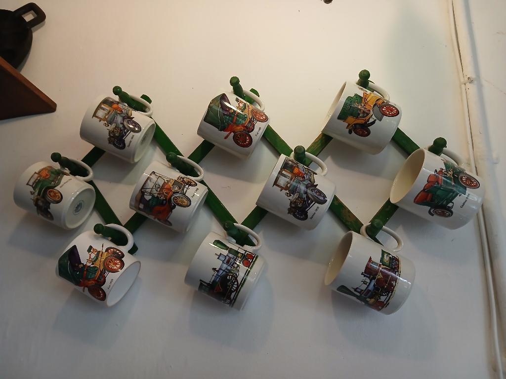 Complete set van 10 Villeroy & Boch koffiemokken met rekje, Ophalen of Verzenden