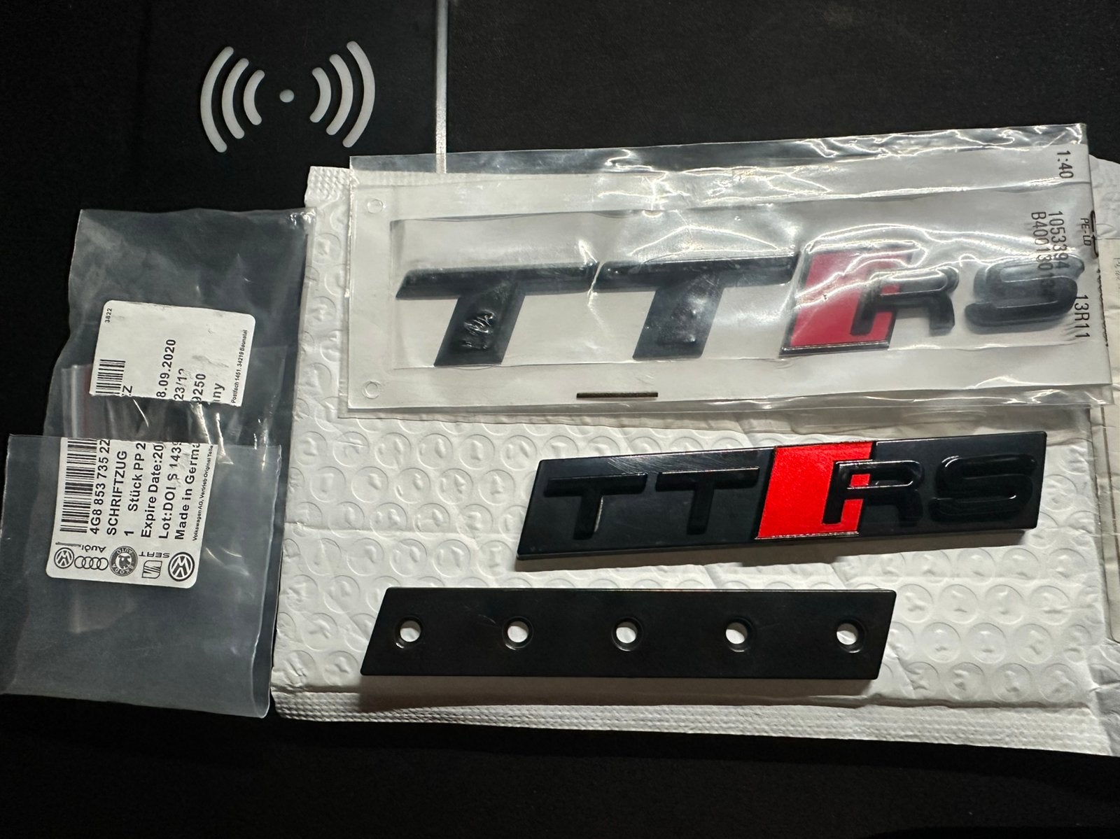 Audi TT Rs set embleem voor + achter, Ophalen of Verzenden