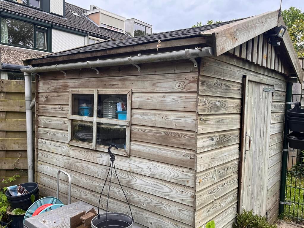 Gratis af te halen: 3,5 schuttingen en een tuinhuisje., Tuin en Terras, Ophalen, Zo goed als nieuw, 250 tot 500 cm