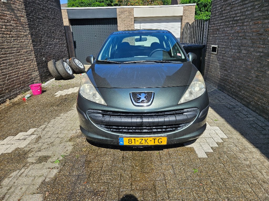 Peugeot 207 1.4 VTI 16V 5DRS 2008 Grijs, Auto's, Voorwielaandrijving, Stof, Zwart, 1153 kg