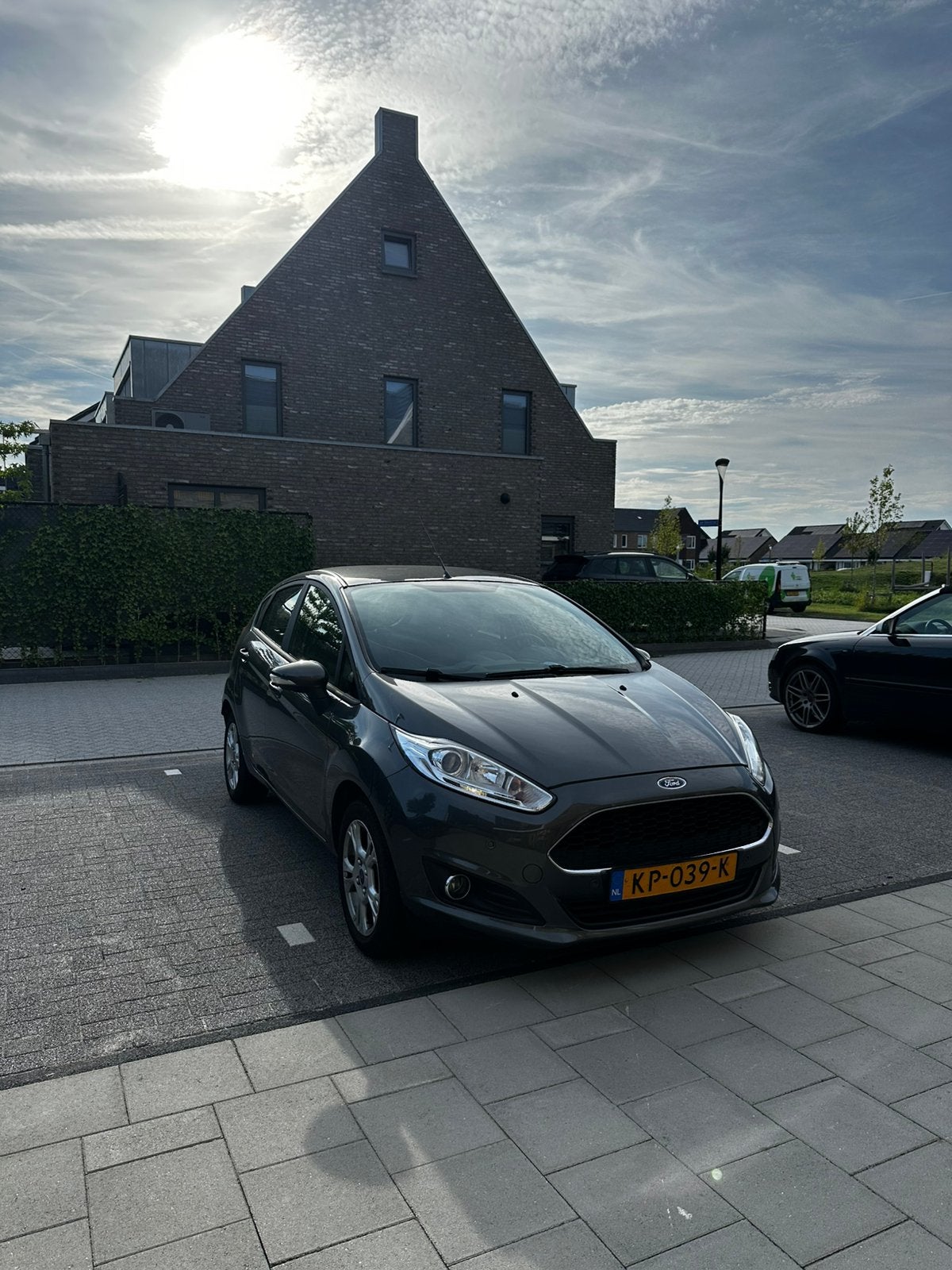 Ford Fiesta 2016 | 125.500 km | Cruise | Navi | PDC | Airco, Auto's, Voorwielaandrijving, 40 €/maand, 525 kg, 23 km/l