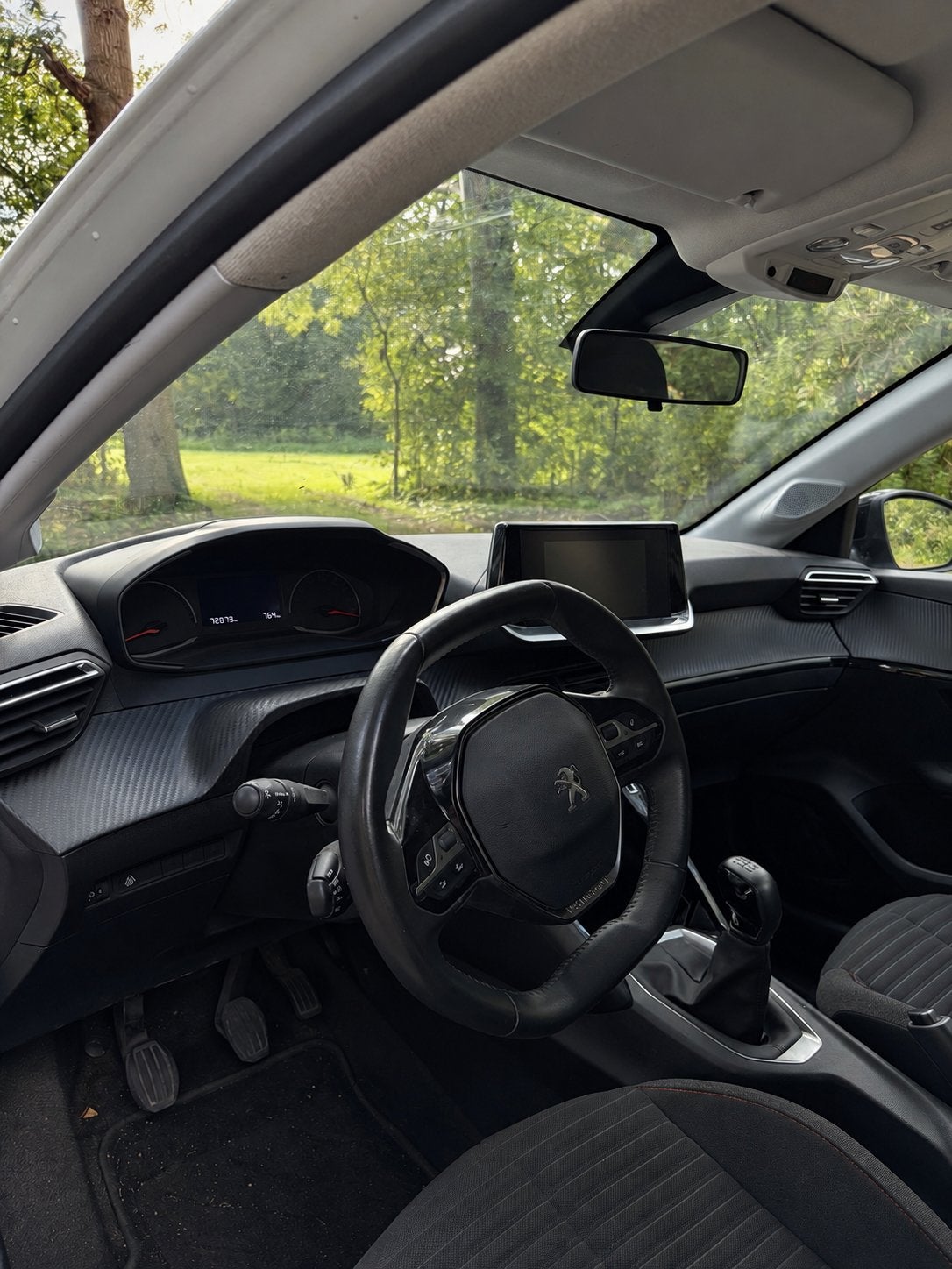 Foto 11 van Peugeot 208 1.2 Puretech 75pk 2022 Wit