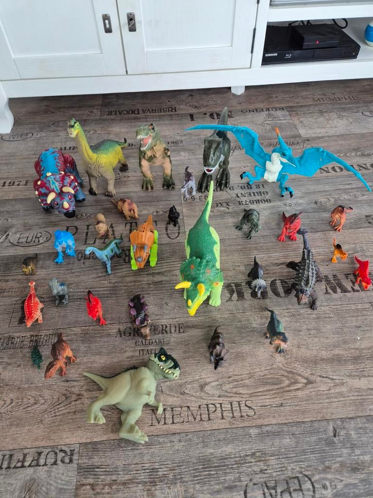 Grote partij diverse dinosaurussen - klein en groot, Ophalen of Verzenden, Gebruikt