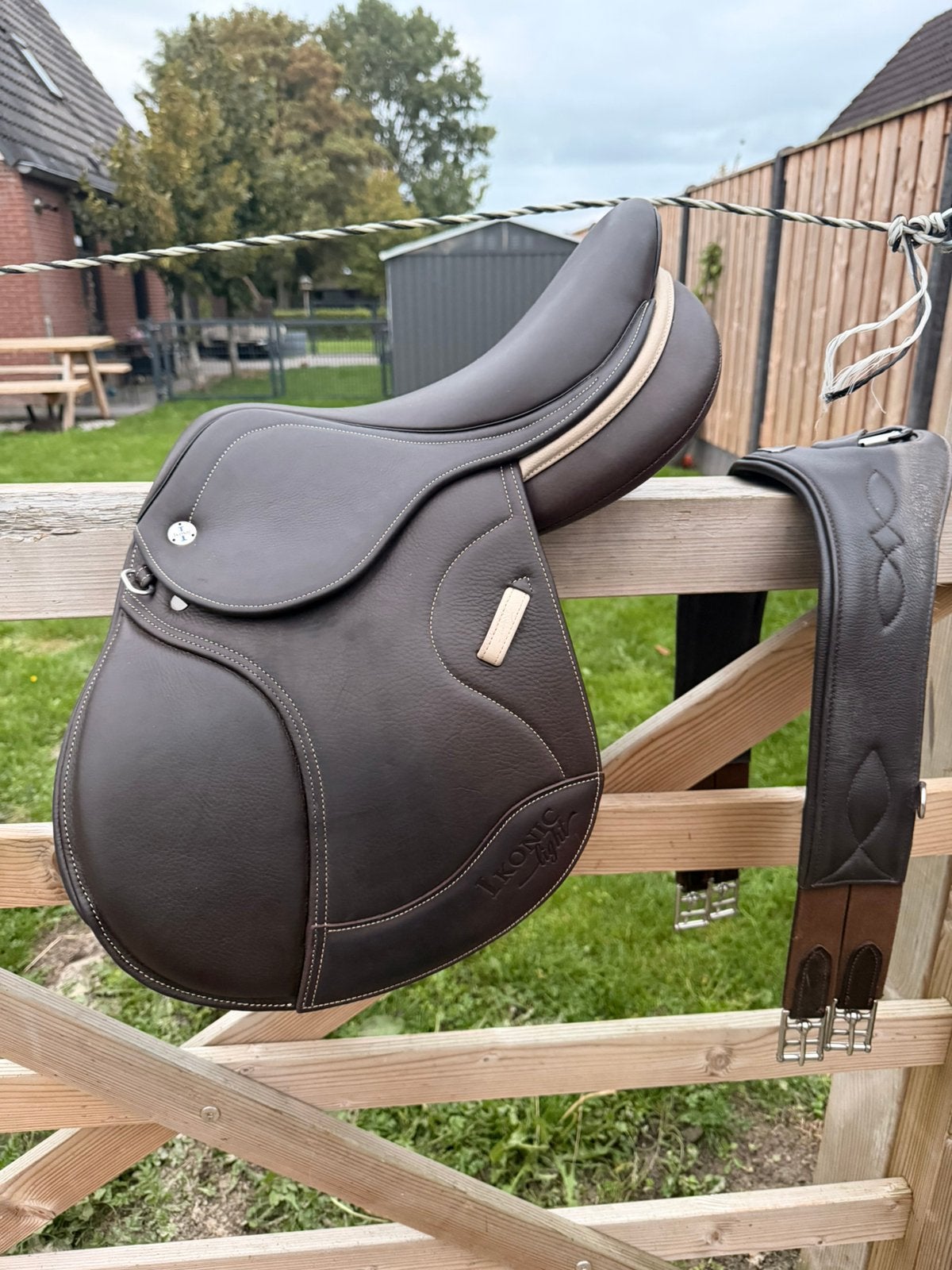 Ikonic light 15 inch springzadel, Ophalen of Verzenden, Zo goed als nieuw, Springen
