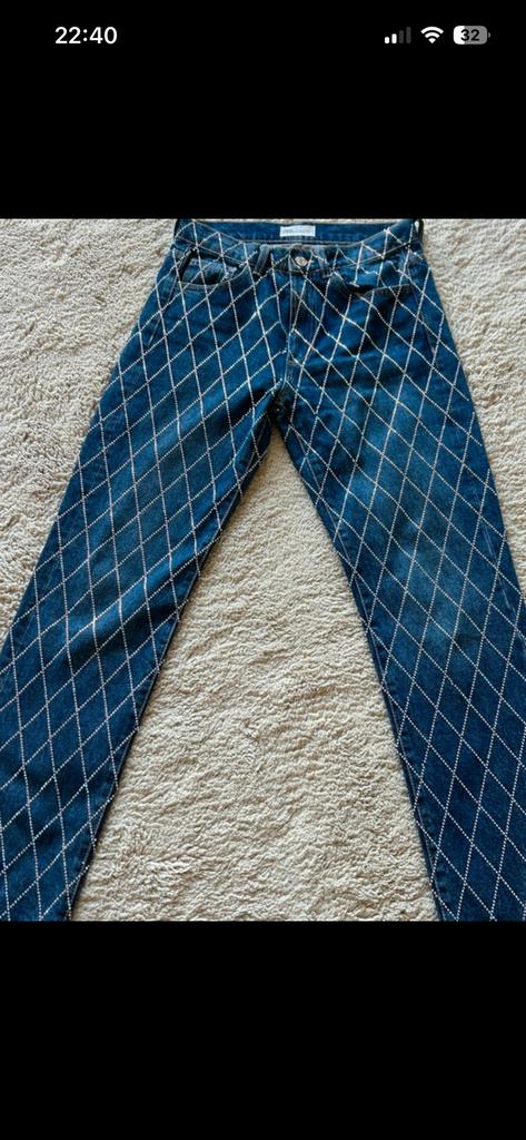 Zara jeans met strass steentjes, maat 34, Kleding | Dames, Ophalen of Verzenden, Nieuw, Blauw, W27 (confectie 34) of kleiner