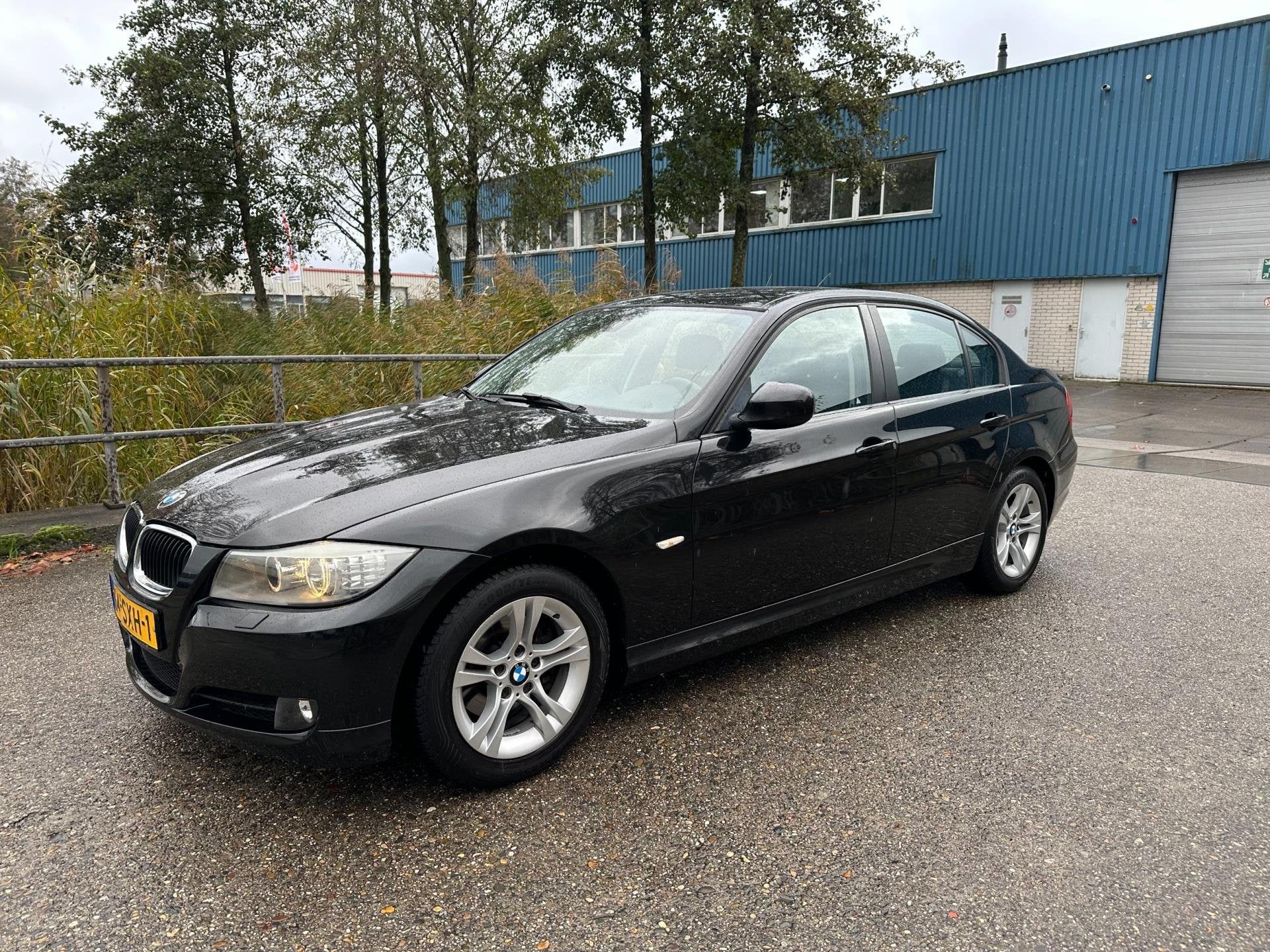 BMW 3-serie 316i Luxury Line Navi! PDC! Clima! LM velgen! NA, Auto's, BMW, Euro 5, Gebruikt, 1599 cc, 4 cilinders