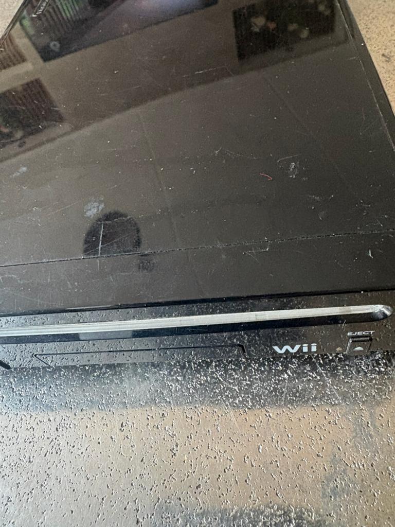 Wii Console Zwart met games en controller, Ophalen of Verzenden, Gebruikt, Met 1 controller, Met games