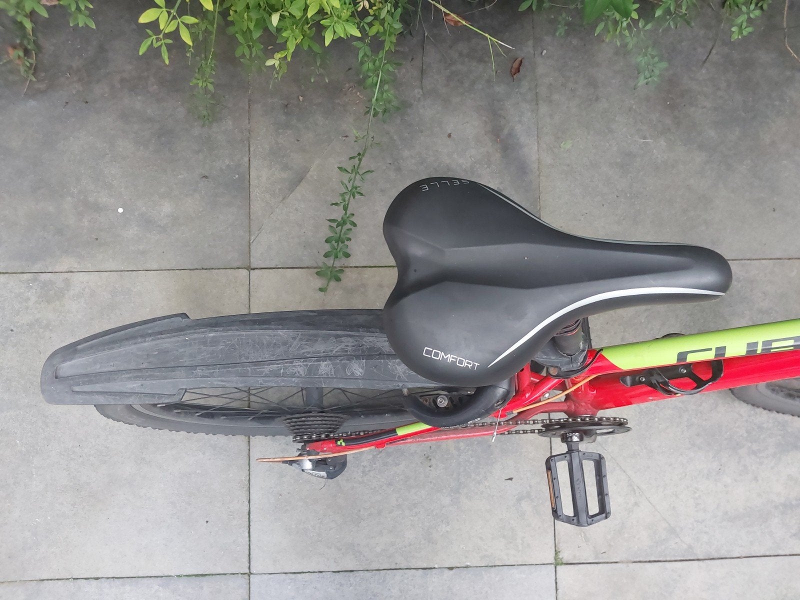 Foto 8 van Cube 240 Acid SL 24 inch mountainbike