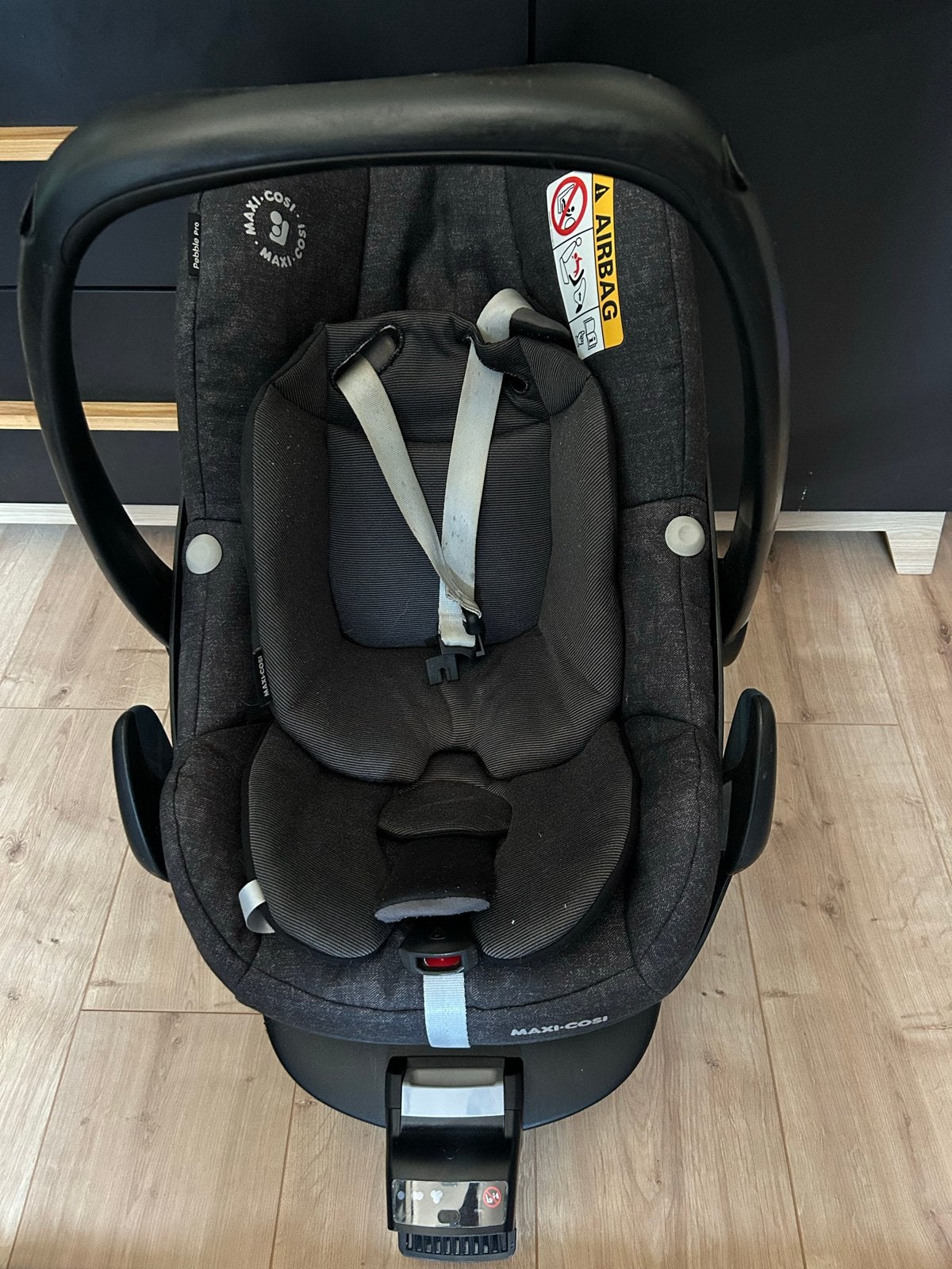 Maxi-Cosi Pebble Pro i-Size met FamilyFix One i-Size base, Ophalen, Autogordel of Isofix, Slaapstand, Zo goed als nieuw