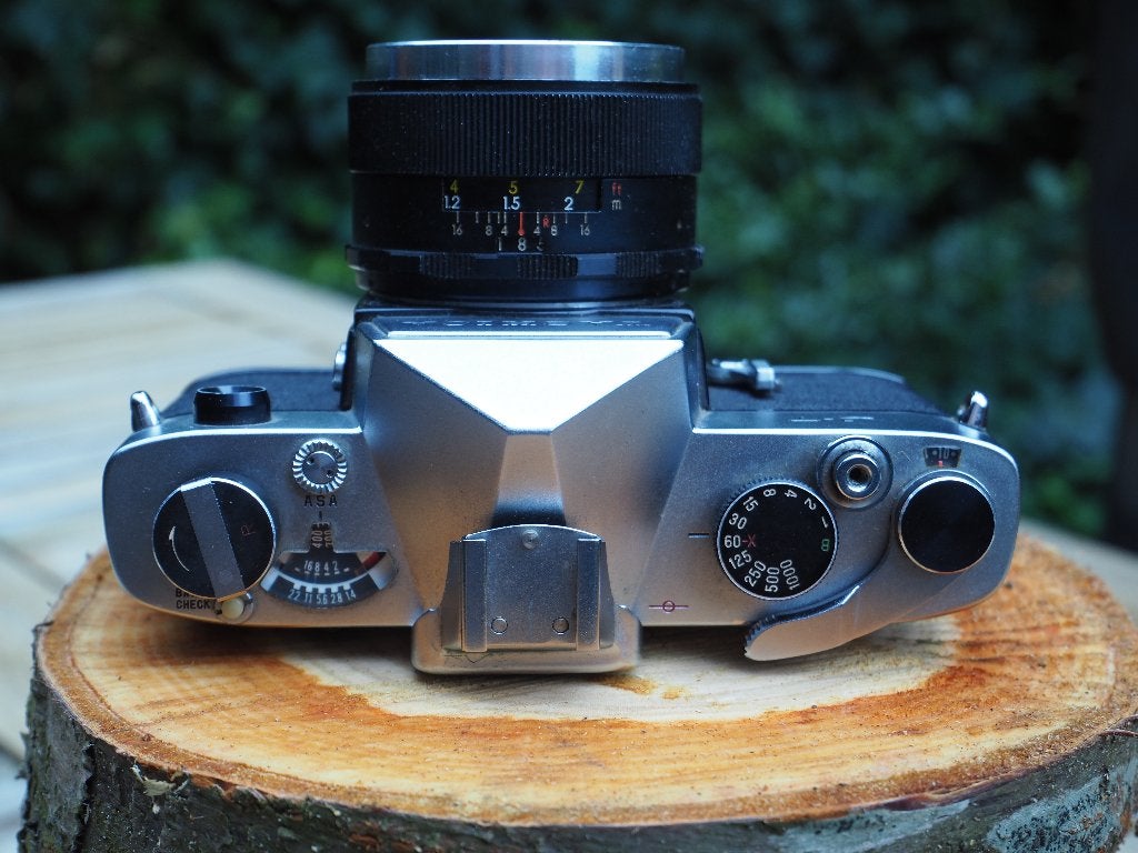 Yashica J-7 met 1,7-50mm., Ophalen of Verzenden, 1960 tot 1980, Fototoestel