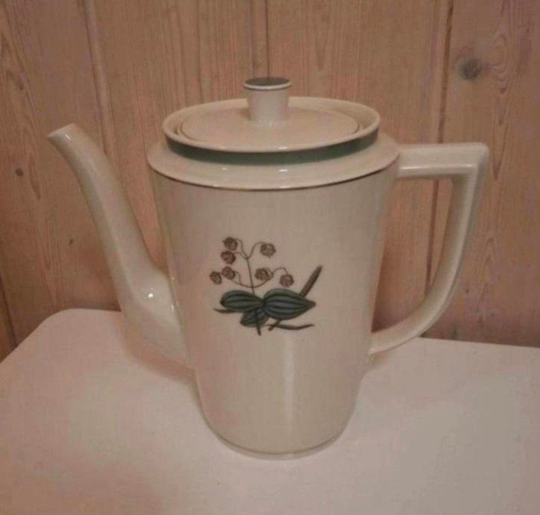 Royal Copenhagen koffiepot,  Quaking Grass. 1933, Ophalen, Porselein, Kop en/of schotel