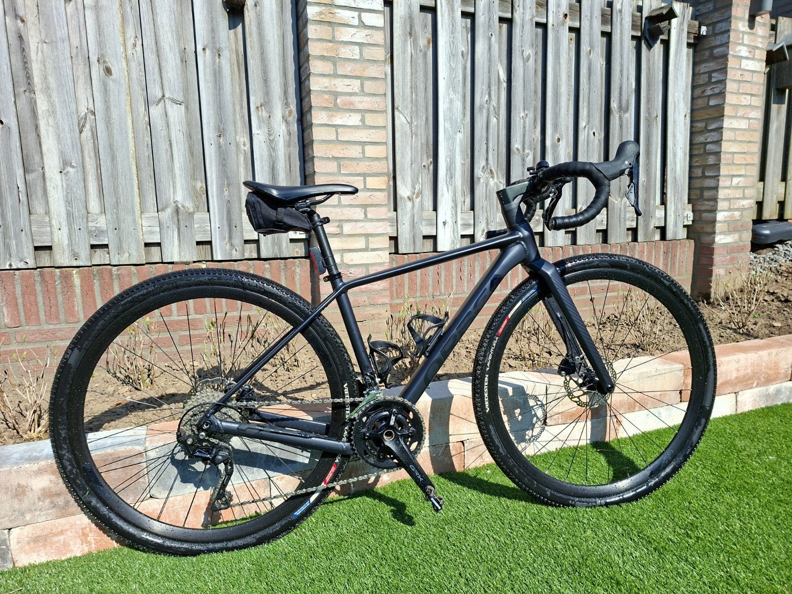 Orbea Terra H40 Gravelbike - Perfect voor elk avontuur, Fietsen en Brommers, Fietsen | Racefietsen, Ophalen