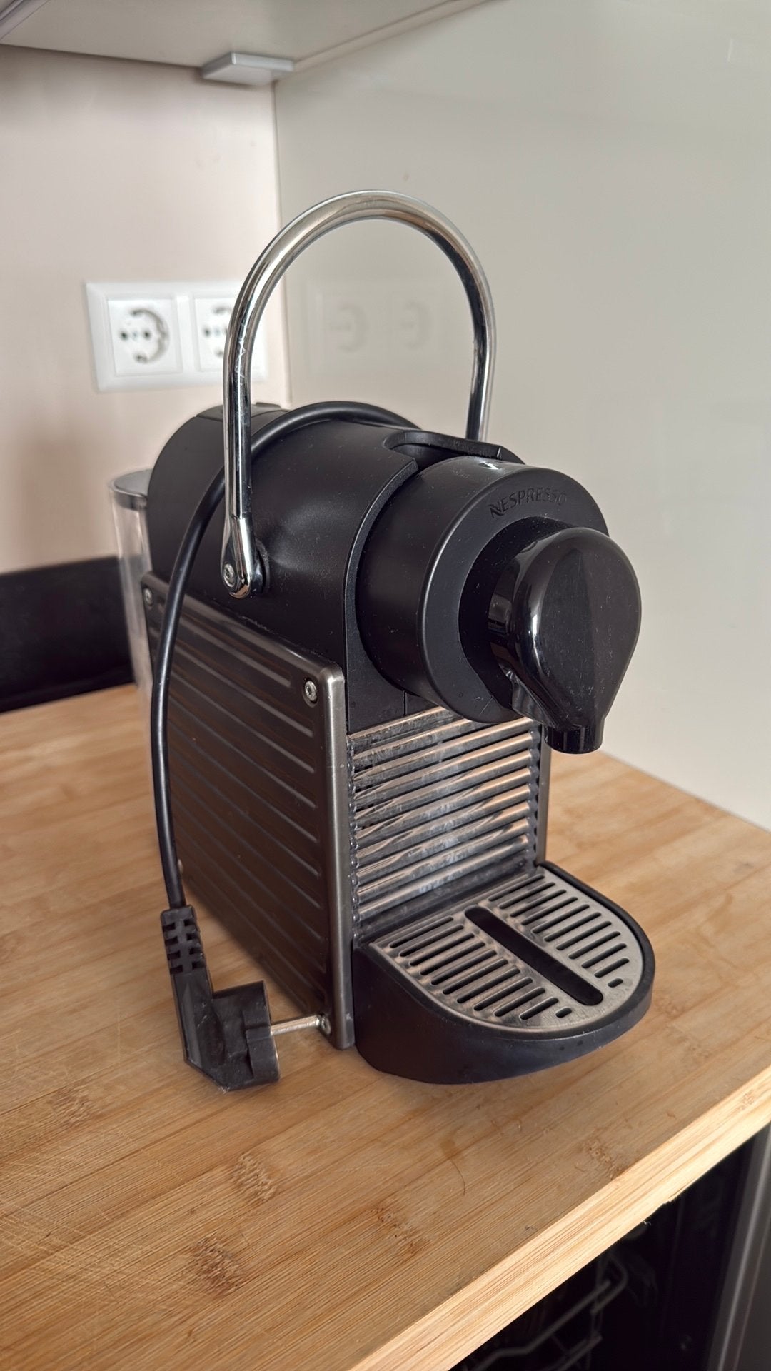 Nespresso krups, Ophalen, Gebruikt, Espresso apparaat, Koffiepads en cups